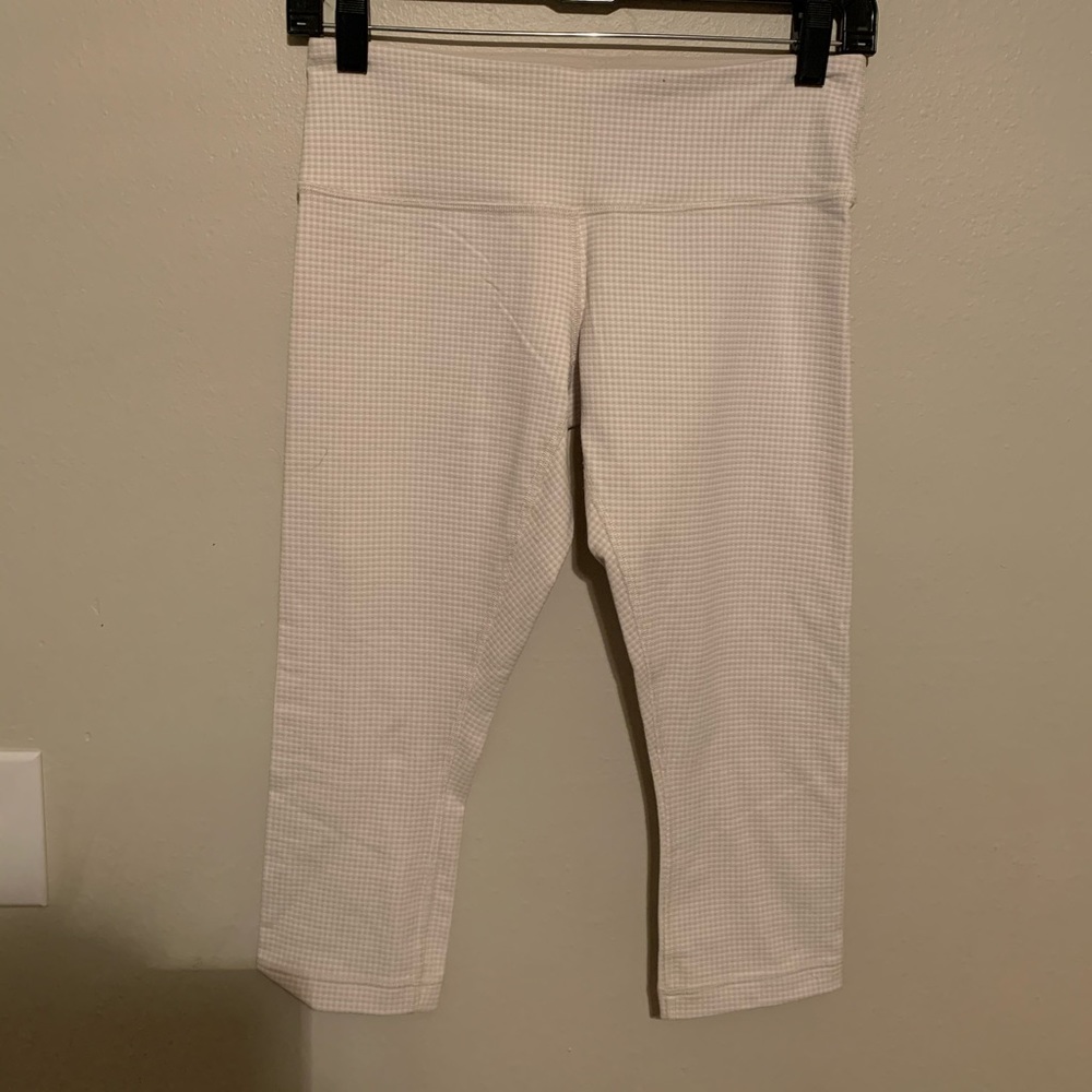 NWOT Lululemon cropped gingham patterned leggings